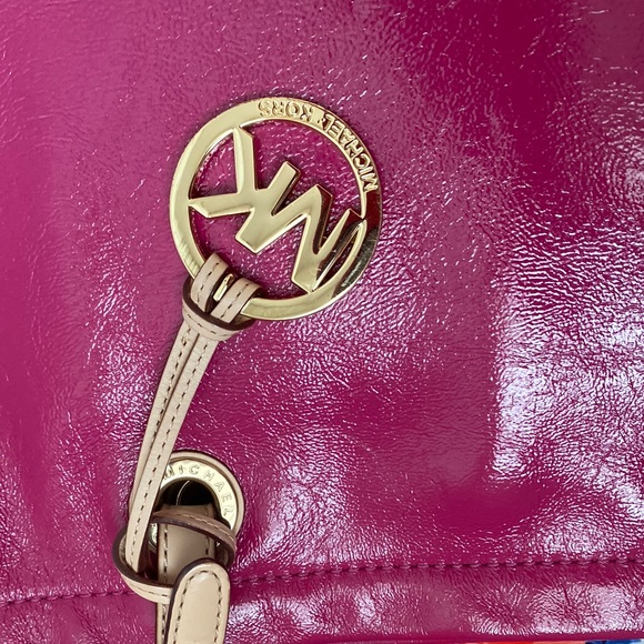 Beautiful eye catching fuscia pink patent leather tote. By Michael Kors. - Picture 3 of 14